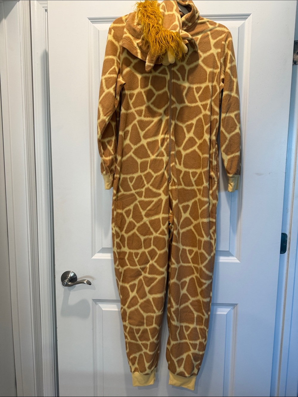 Xhilaration Brown and Cream Giraffe Hooded Adult Footie